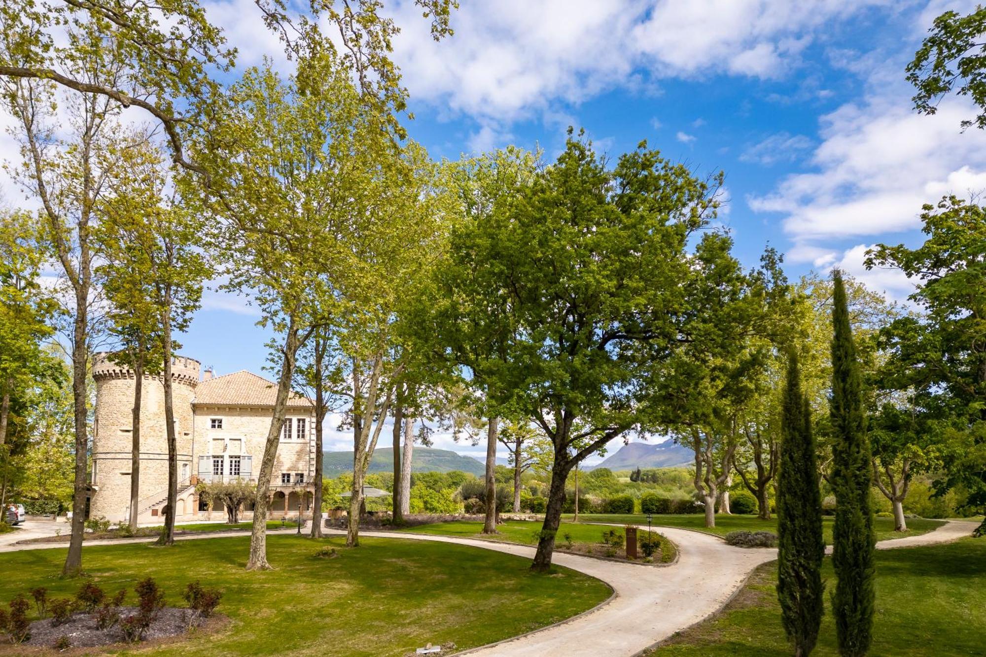 Château Les Oliviers de Salettes Charols Exterior foto